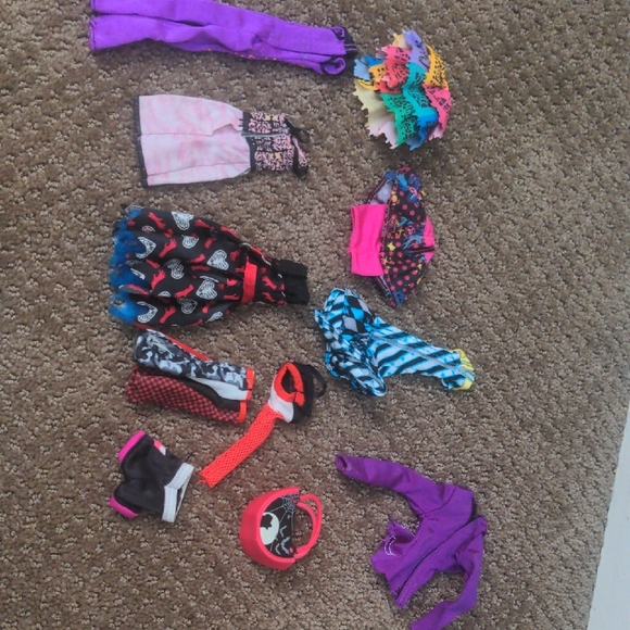 Monster High Doll Clothing Set - Picture 3 of 5